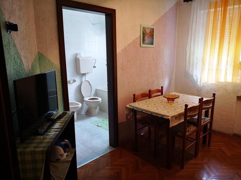 Apartments Anita Sibinj Krmpotski Extérieur photo